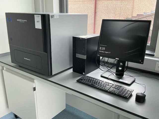 2022 toegepaste biosystemen door thermo fisher scientific quantstudio absolute q digital pcr-systeem - afbeelding 1 van  8