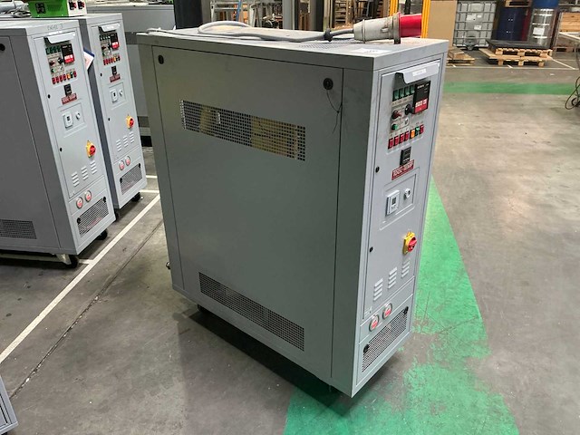 2022 tool temp tt-138 n temperatuur regelunit - afbeelding 10 van  12