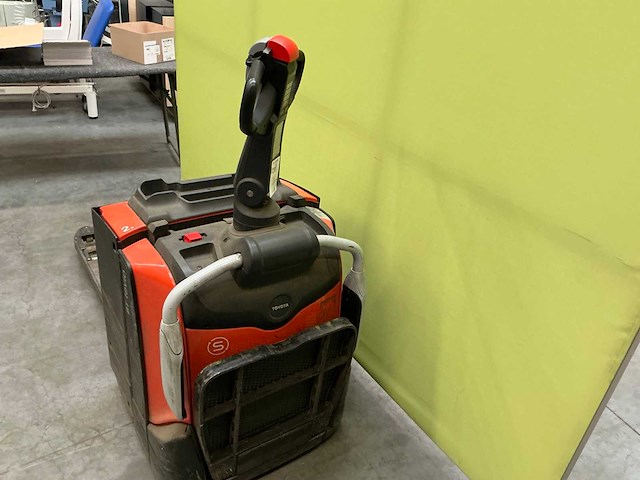 2022 toyota bt levio lpe200 elektrische palletwagen - afbeelding 12 van  18