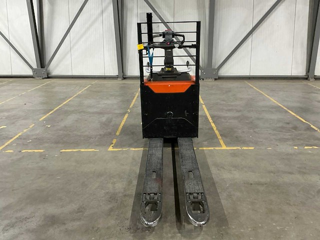 2022 toyota lpe200 elektrische palletwagen met platform - afbeelding 8 van  15