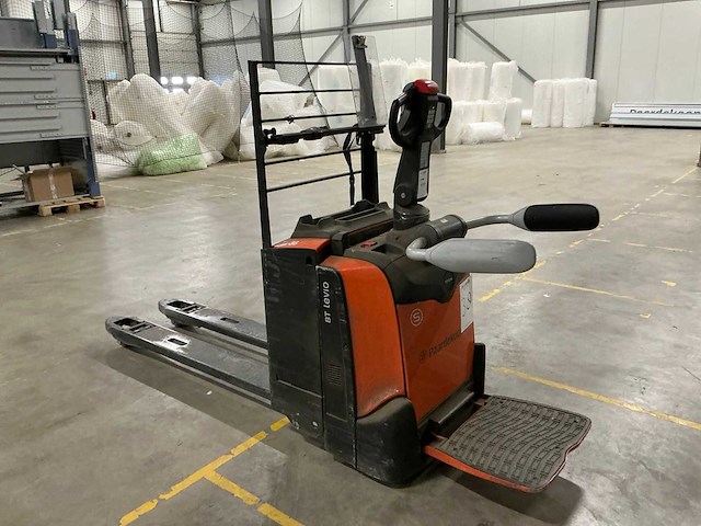 2022 toyota lpe200 elektrische palletwagen met platform - afbeelding 12 van  15