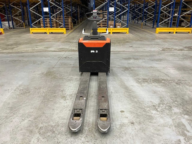 2022 toyota lpe200 meerijpallettruck - afbeelding 6 van  13