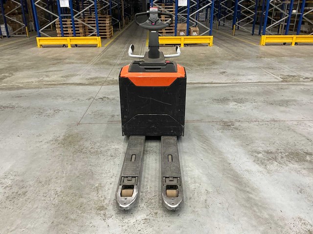 2022 toyota lpe200 meerijpallettruck - afbeelding 6 van  13