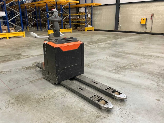 2022 toyota lpe200 meerijpallettruck - afbeelding 7 van  13