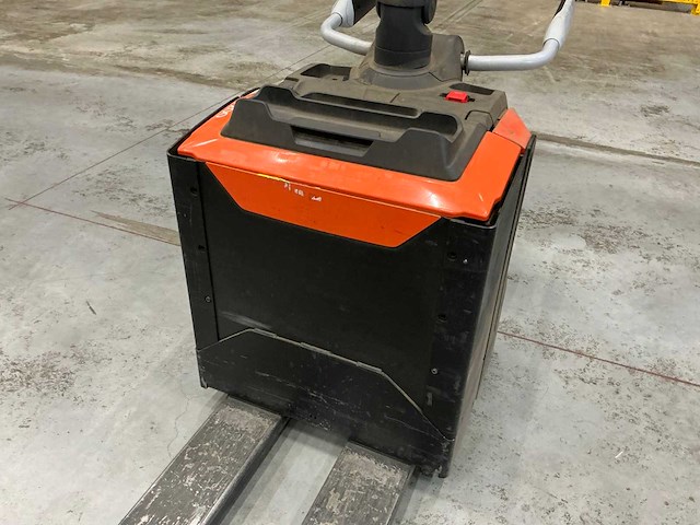 2022 toyota lpe200 meerijpallettruck - afbeelding 12 van  13