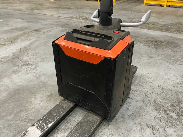 2022 toyota lpe200 meerijpallettruck - afbeelding 11 van  12