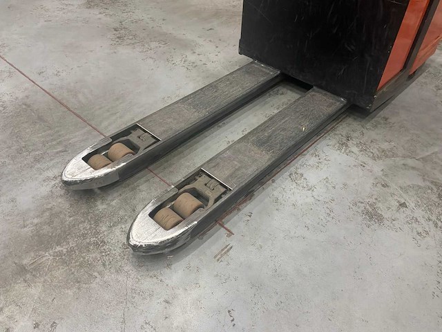 2022 toyota lse200 meerijpallettruck - afbeelding 13 van  15