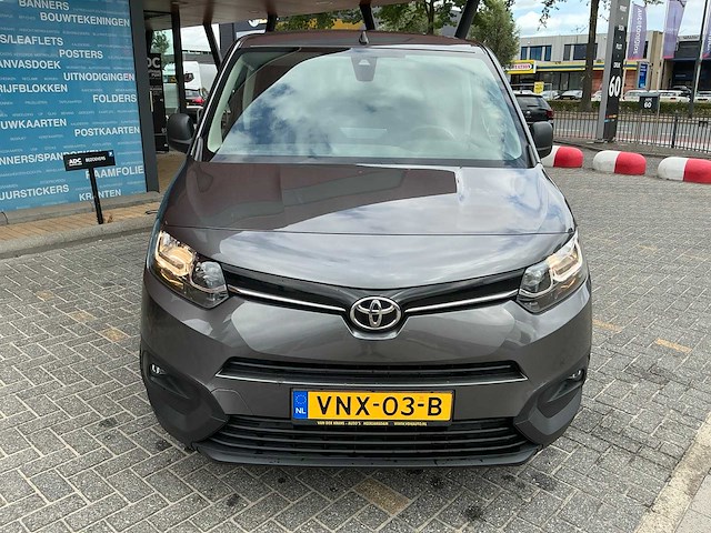 2022 toyota proace city 1.5 d-4d live long bedrijfswagen - afbeelding 4 van  33