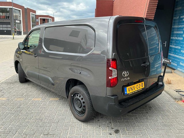 2022 toyota proace city 1.5 d-4d live long bedrijfswagen - afbeelding 29 van  33