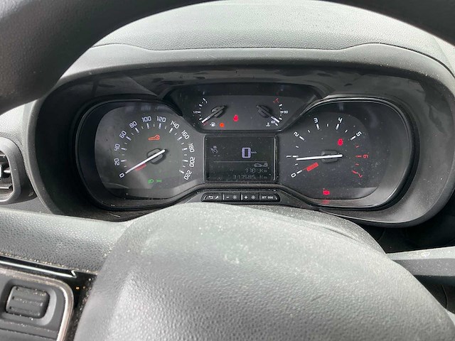 2022 toyota proace city 1.5 d-4d live long bedrijfswagen - afbeelding 9 van  31