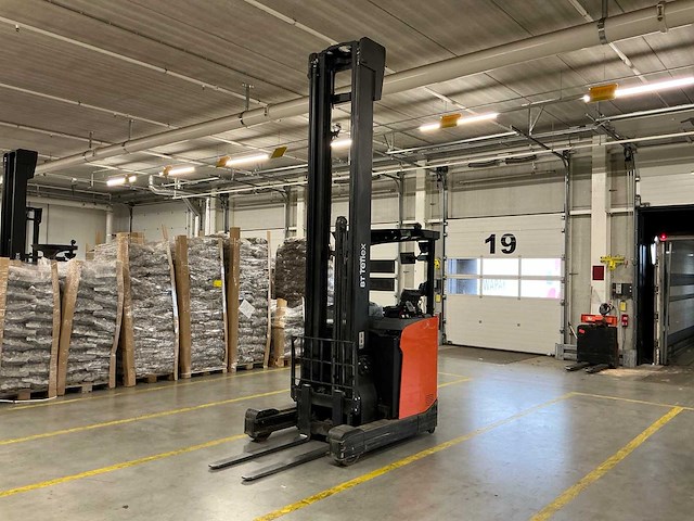 2022 toyota rfe160h reach truck - afbeelding 1 van  24