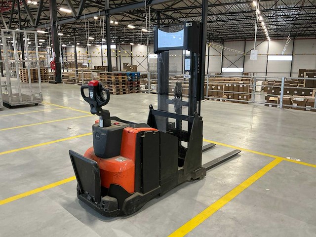 2022 toyota swe100cb elektrische stapelaar - afbeelding 9 van  14