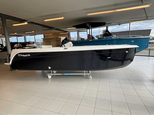 2022 tridente 19s sloep - afbeelding 2 van  5