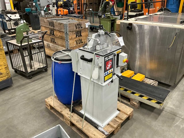 2022 tronzadoras mg tl302m aluminium afkortzaagmachine - afbeelding 1 van  4