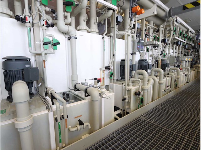 2022 tsk schill roll-to-roll folie voorbehandelingslijn - afbeelding 15 van  39