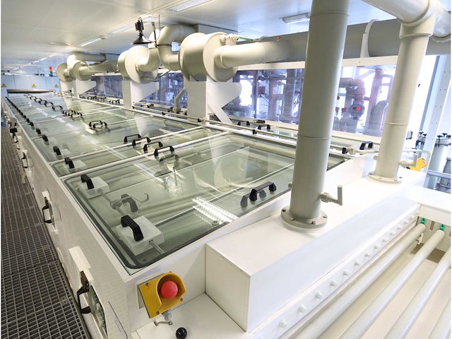 2022 tsk schill roll-to-roll folie voorbehandelingslijn - afbeelding 23 van  39