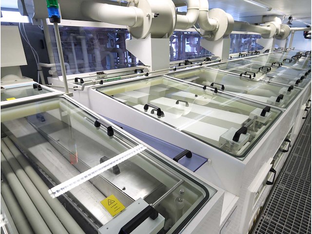 2022 tsk schill roll-to-roll folie voorbehandelingslijn - afbeelding 37 van  39