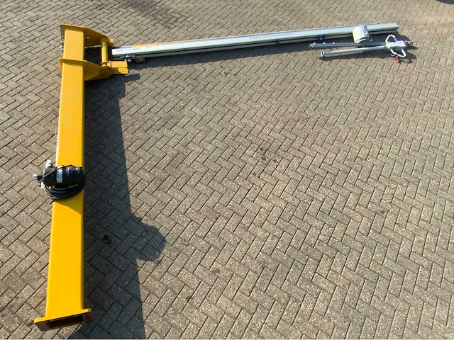 2022 tvl zwenkarmkraan - afbeelding 2 van  10