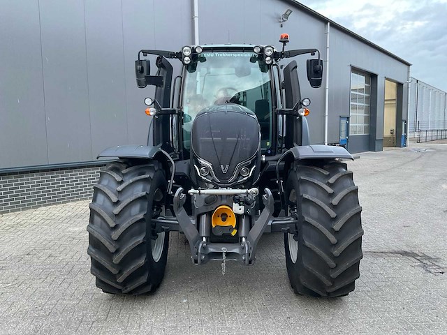 2022 valtra n155 ecopower direct smarttouch vierwielaangedreven landbouwtractor - afbeelding 23 van  36