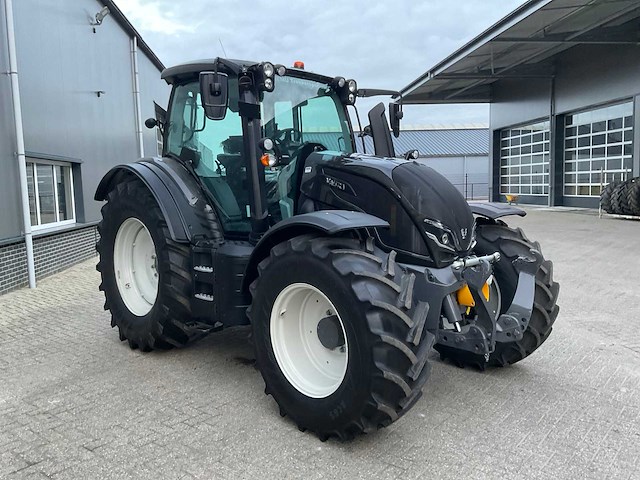 2022 valtra n155 ecopower direct smarttouch vierwielaangedreven landbouwtractor - afbeelding 31 van  36