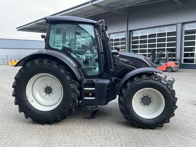 2022 valtra n155 ecopower direct smarttouch vierwielaangedreven landbouwtractor - afbeelding 32 van  36