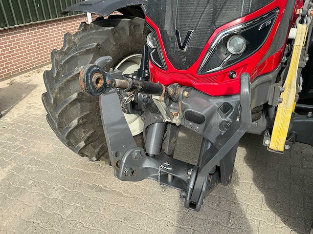 2022 valtra t154 vierwielaangedreven landbouwtractor met hemos orca - afbeelding 25 van  81
