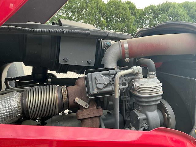 2022 valtra t154 vierwielaangedreven landbouwtractor met hemos orca - afbeelding 28 van  81