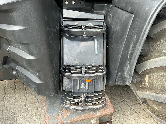 2022 valtra t154 vierwielaangedreven landbouwtractor met hemos orca - afbeelding 30 van  81