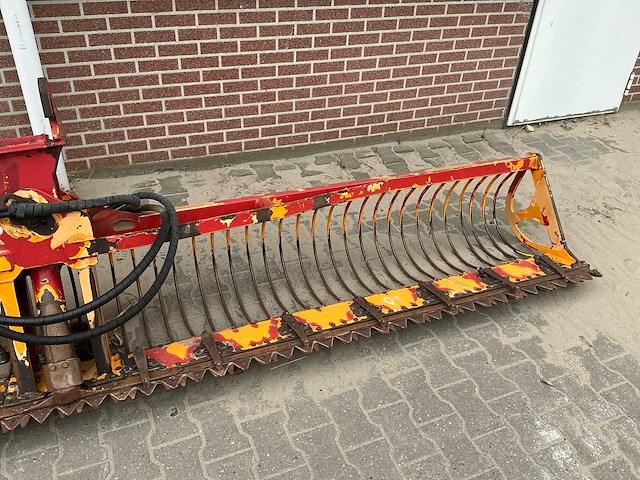 2022 valtra t154 vierwielaangedreven landbouwtractor met hemos orca - afbeelding 59 van  81