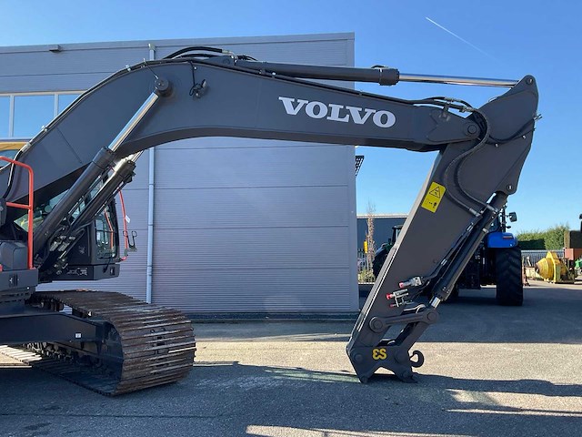2022 volvo ec300el rupsgraafmachine - afbeelding 19 van  35