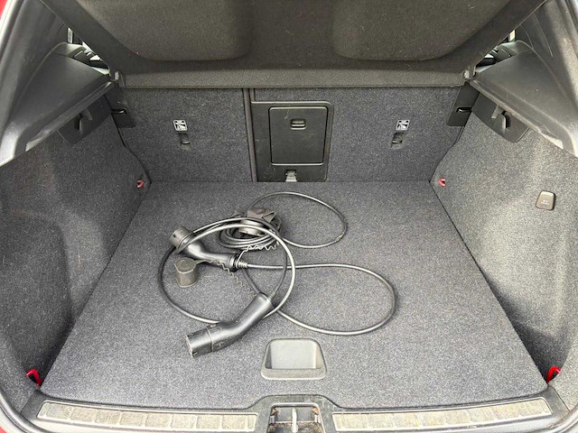 2022 volvo xc40 1.5 t4 personenauto - afbeelding 13 van  14