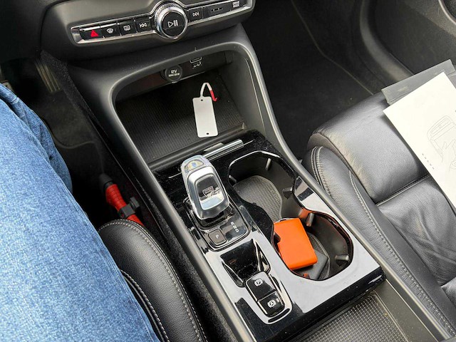 2022 volvo xc40 1.5 t4 personenauto - afbeelding 2 van  17