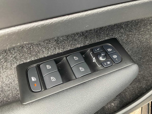 2022 volvo xc40 1.5 t4 plug-in hybrid ultimate bright personenauto - afbeelding 16 van  24