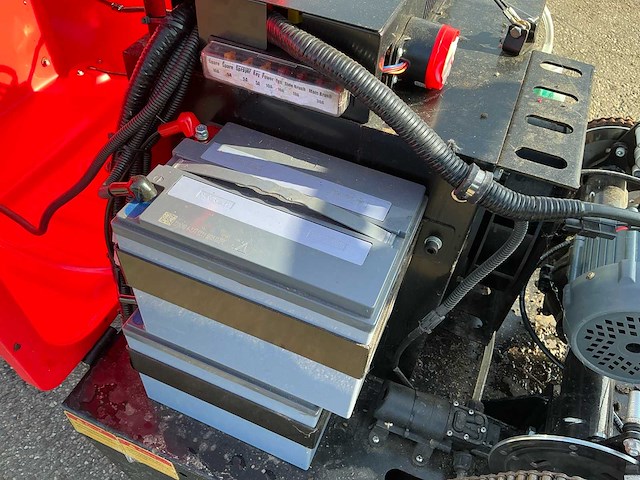 2022 w-sweep w-1250 straatveegmachine - afbeelding 9 van  12