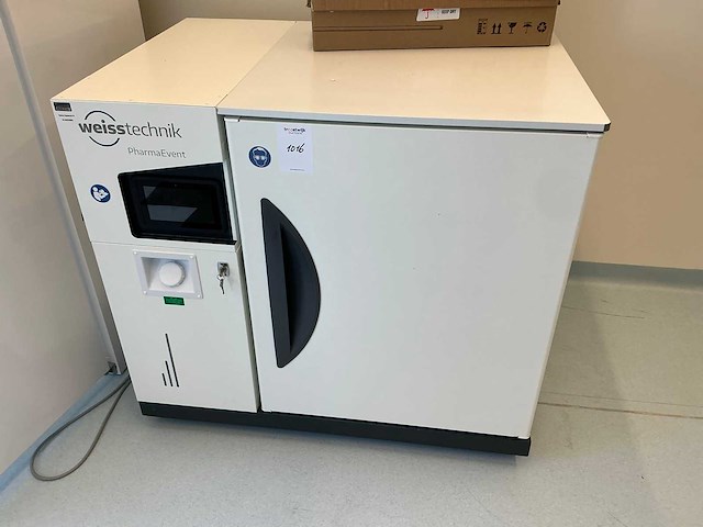 2022 wiesstechnik pharmaevent c/250/l fotostabiliteitstestkast - afbeelding 5 van  12