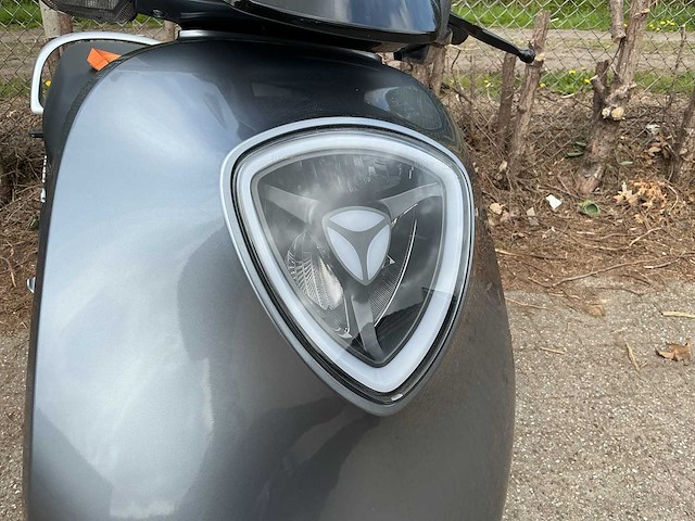 2022 yadea fkj-22-f c1s e-scooter - afbeelding 21 van  24