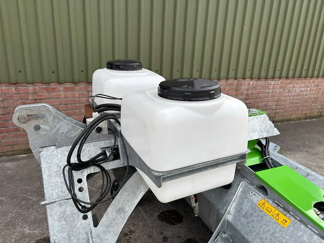 2022 zocon vgm-150 hydraulische veegmachine 150 cm met zijborstel en watersproeiing - afbeelding 15 van  15