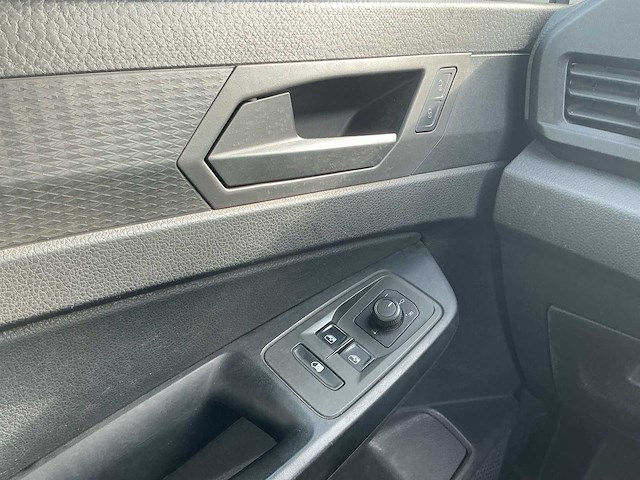 2023 - volkswagen - caddy 2.0 tdi - bedrijfswagen - afbeelding 3 van  9