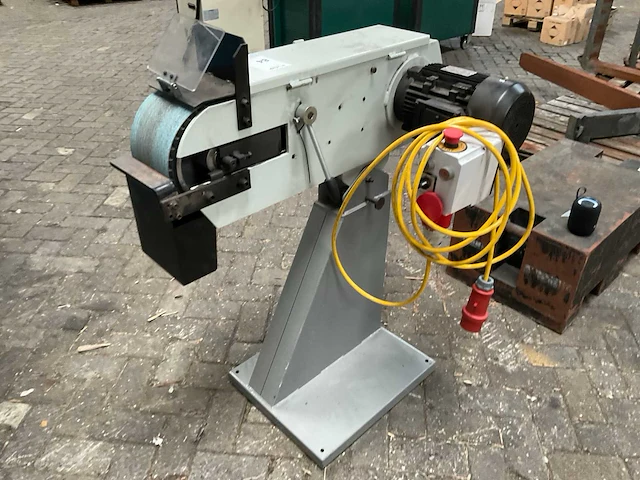 2023-11 wisent bsm150 bandschuurmachine - afbeelding 2 van  9