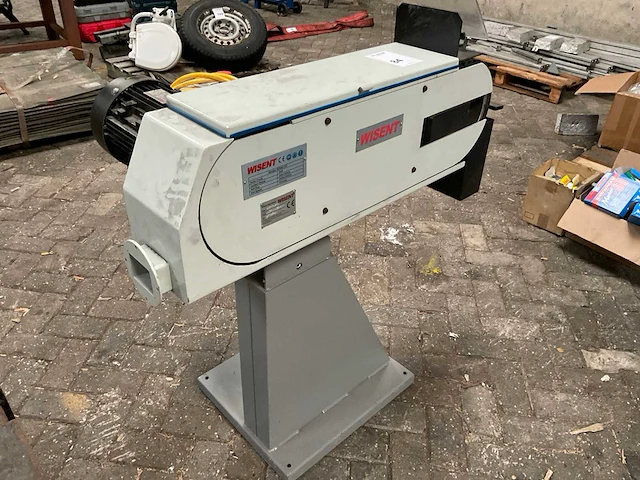 2023-11 wisent bsm150 bandschuurmachine - afbeelding 4 van  9