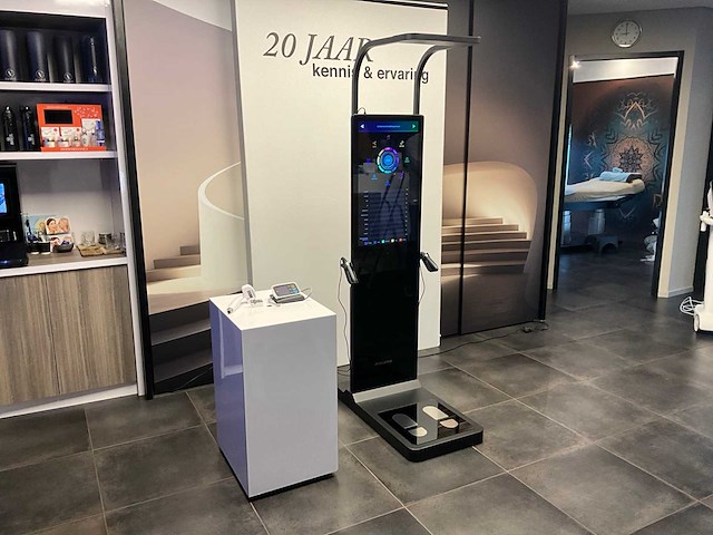 2023 anovator a5 smart body composition analyzer - afbeelding 1 van  9