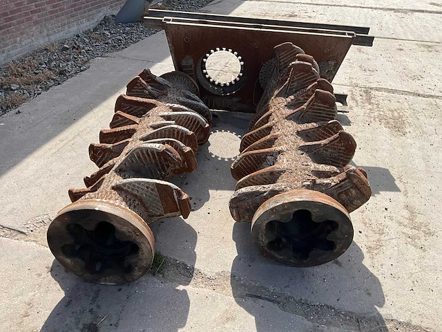 2023 arjes impaktor 250 evo 2-assige shredder - afbeelding 31 van  33