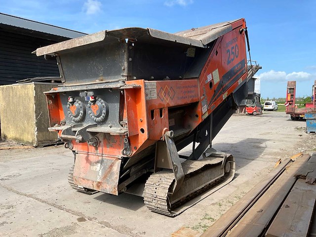 2023 arjes impaktor 250 evo 2-assige shredder - afbeelding 32 van  33