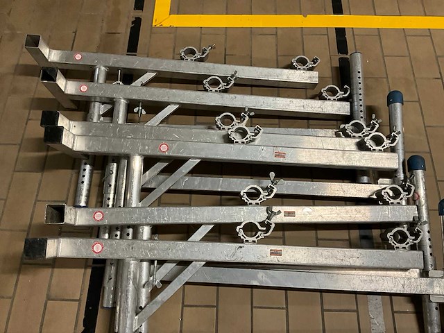 2023 asc 70797450 staander dakrandbeveiliging schuin dak (6x) - afbeelding 8 van  8