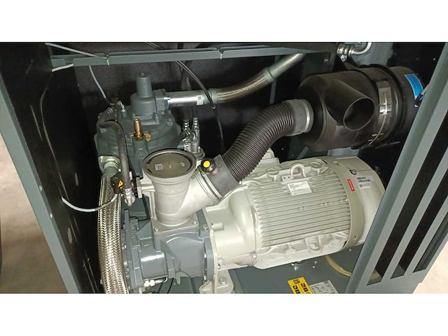 2023 atlas copco ga45 schroefcompressor - afbeelding 7 van  11