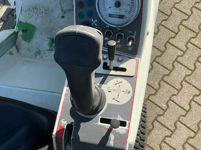 2023 avant 523 compacte shovel / wiellader - afbeelding 14 van  25