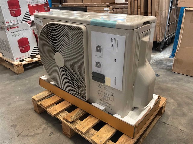 2023 bdr thermea f awhpt 4 mr airconditioning buiten unit - afbeelding 3 van  6