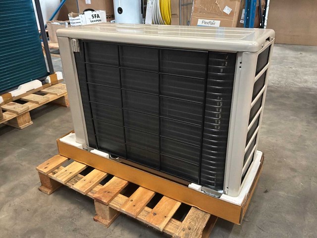 2023 bdr thermea f awhpt 4 mr airconditioning buiten unit - afbeelding 4 van  6