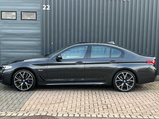 2023 bmw 5-serie 530e m sport personenauto - afbeelding 28 van  42