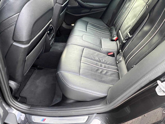 2023 bmw 5-serie 530e m sport personenauto - afbeelding 33 van  42